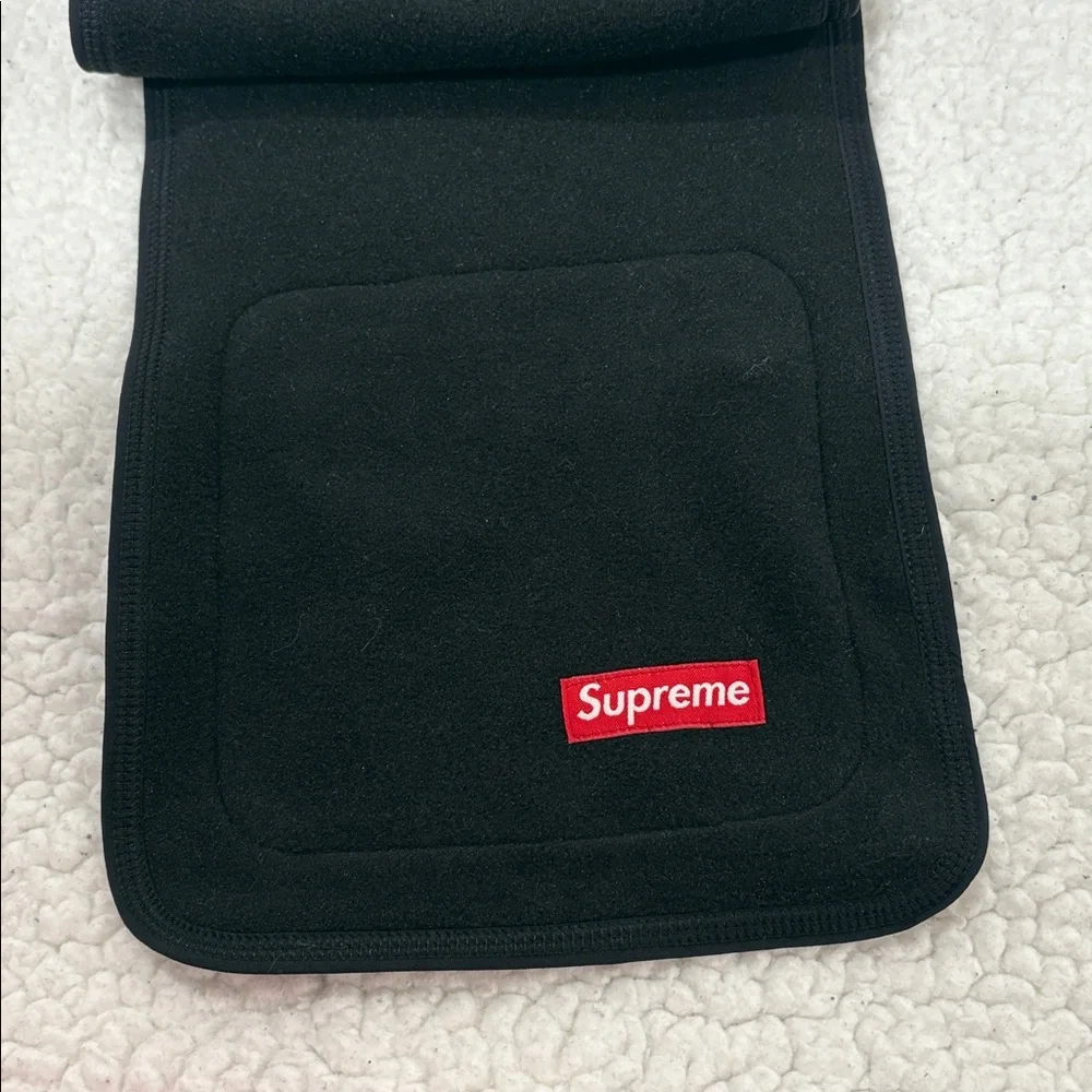 2021 Supreme Polartec Pocket Scarf